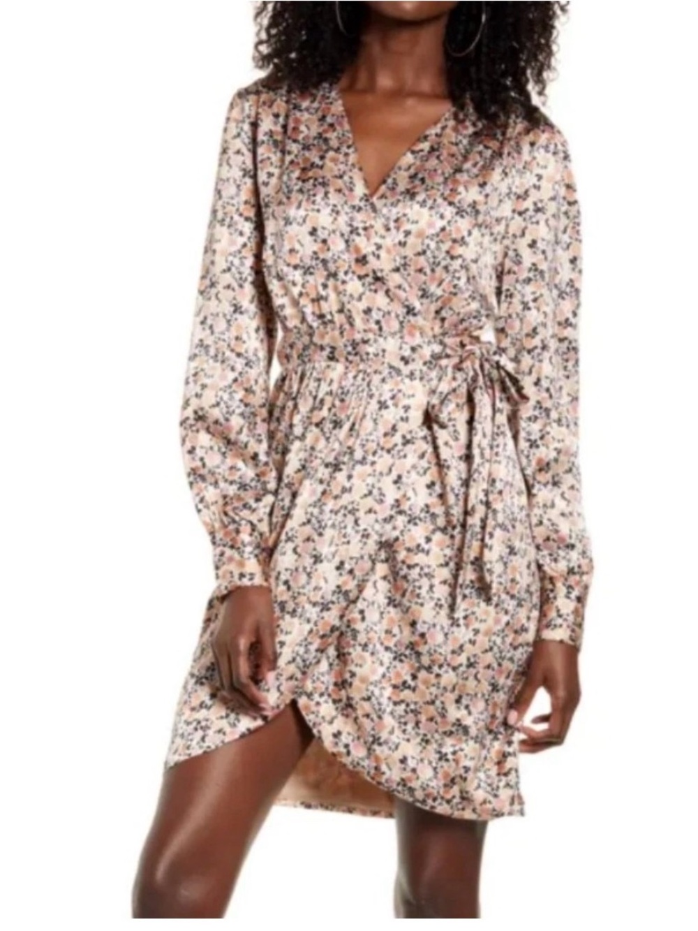 NWOT Leith Floral Ditsy Satin Wrap Mini Dress Long Sleeve V-Neck
